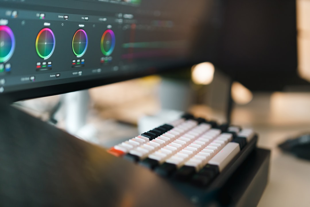 Editor adjusting cuts to rhythm markers